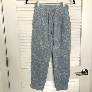 Lululemon Capri Sweats